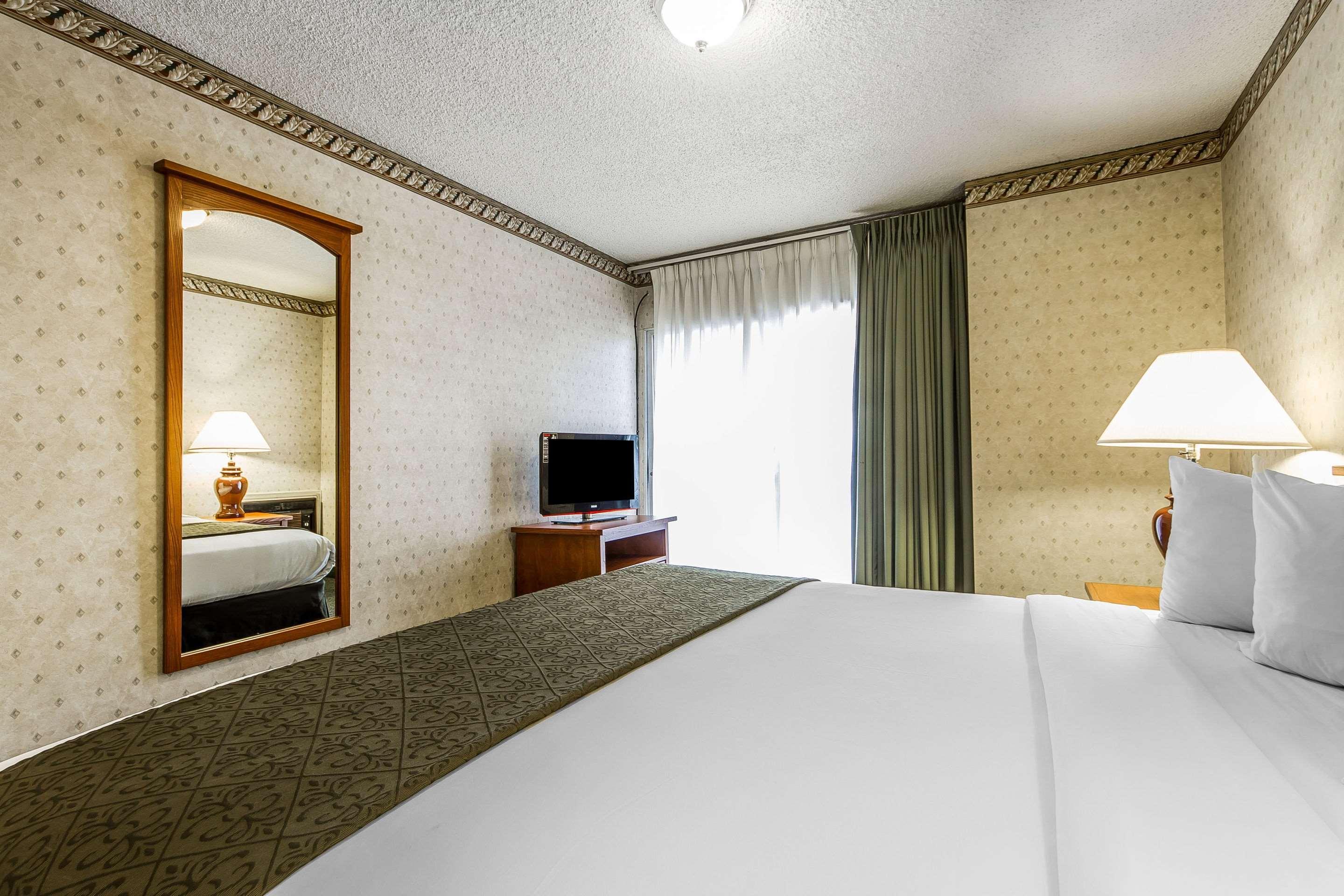 Quality Inn & Suites Silicon Valley Santa Clara Esterno foto