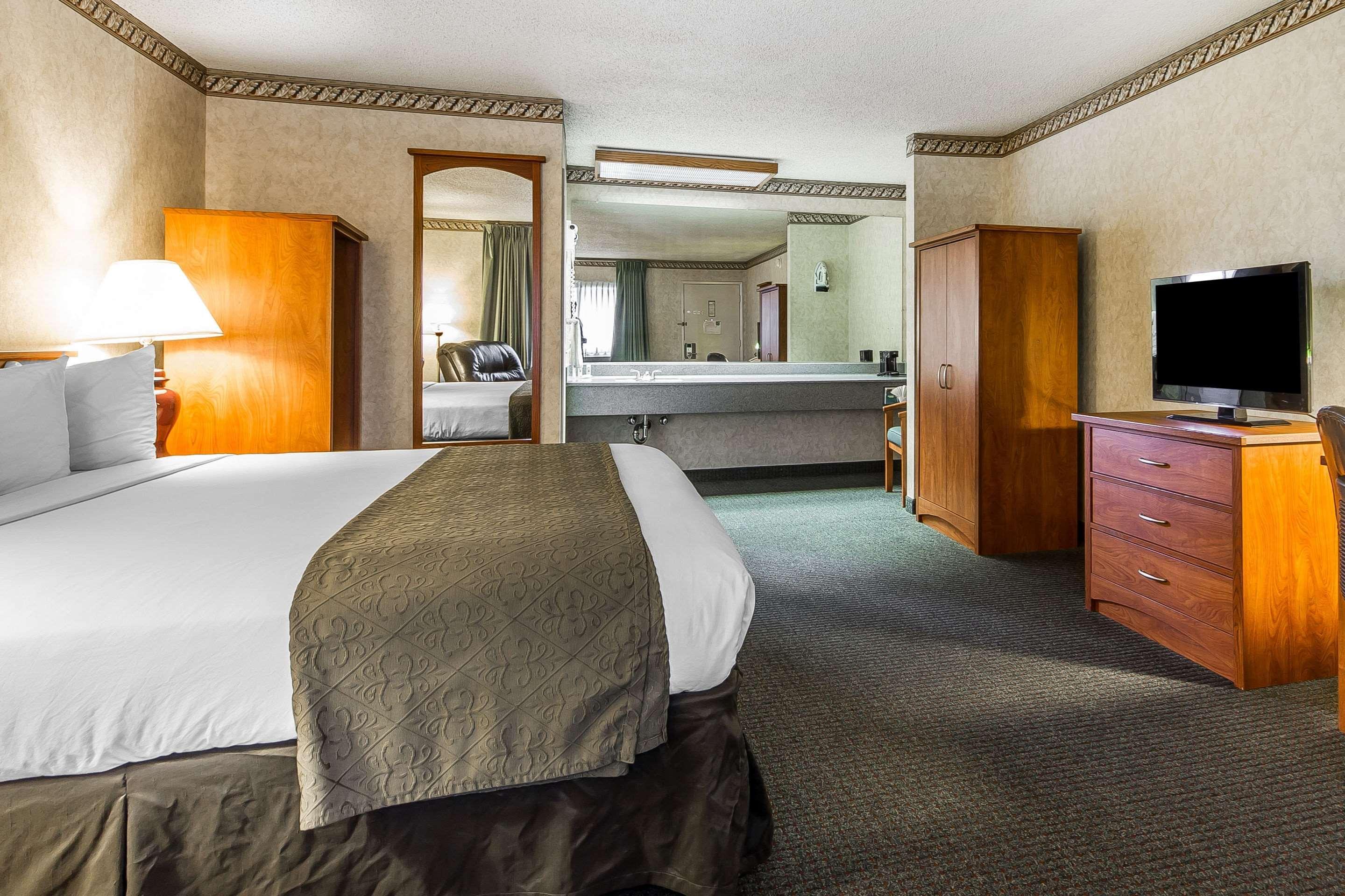 Quality Inn & Suites Silicon Valley Santa Clara Esterno foto