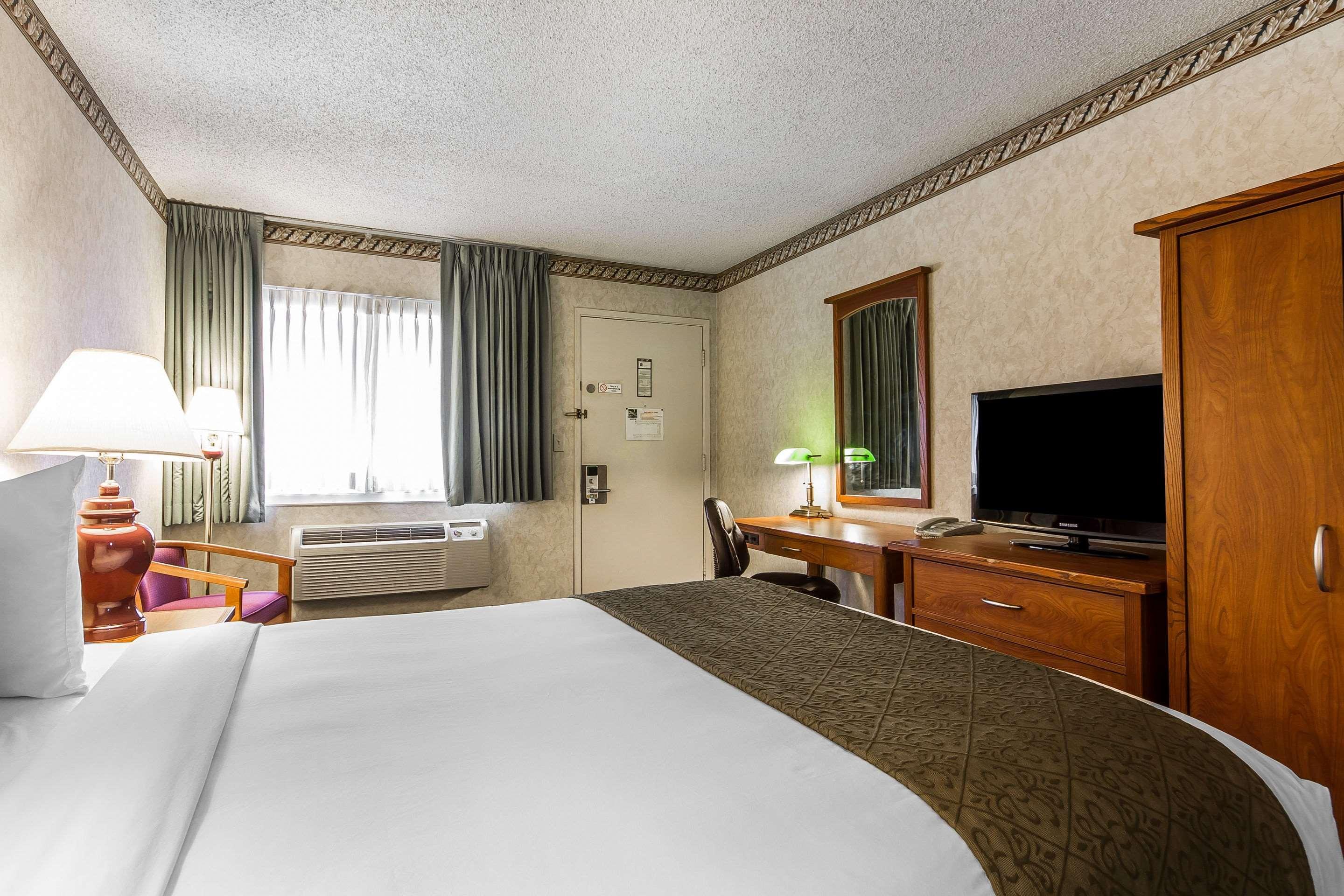 Quality Inn & Suites Silicon Valley Santa Clara Esterno foto