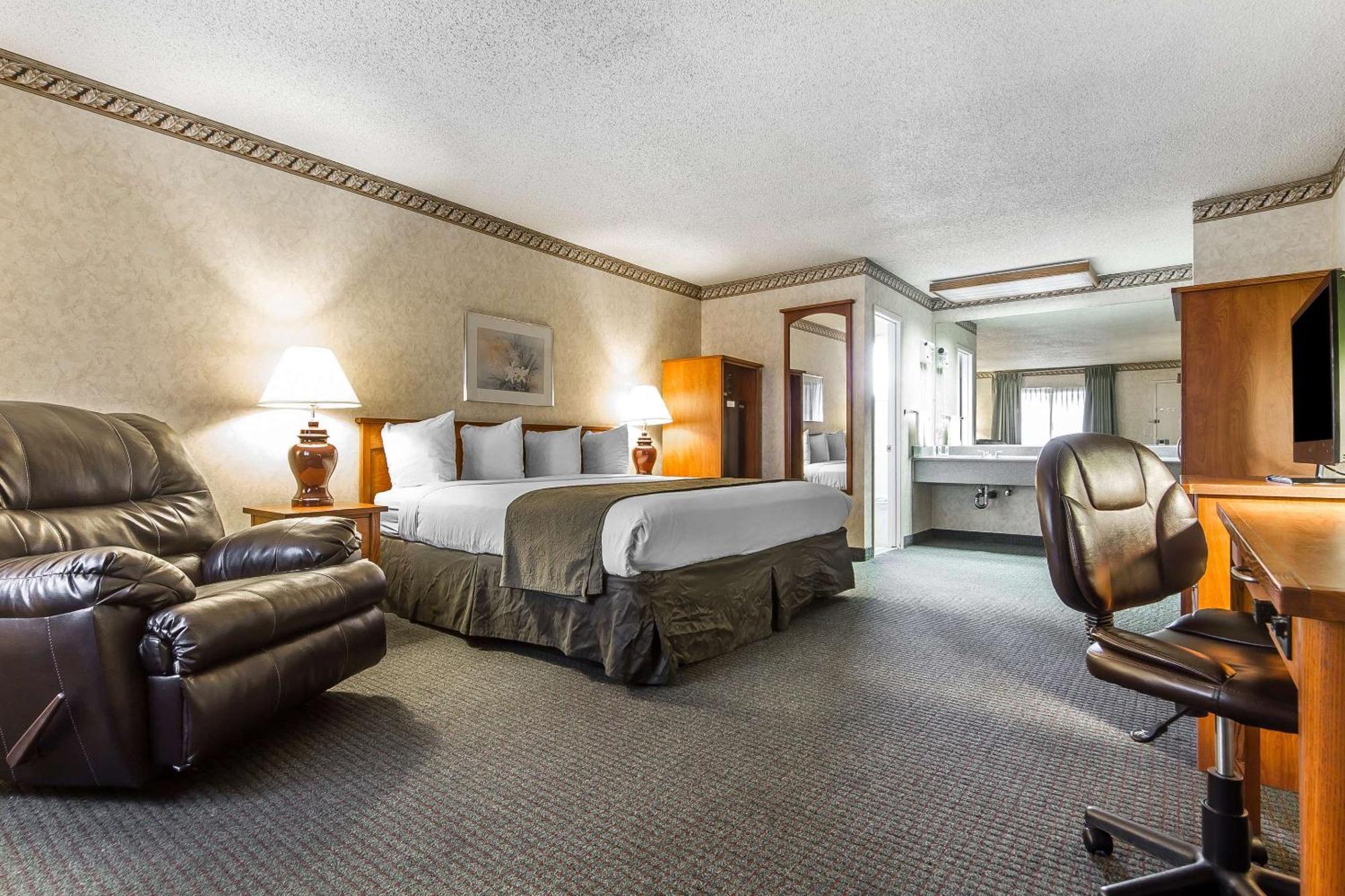 Quality Inn & Suites Silicon Valley Santa Clara Esterno foto